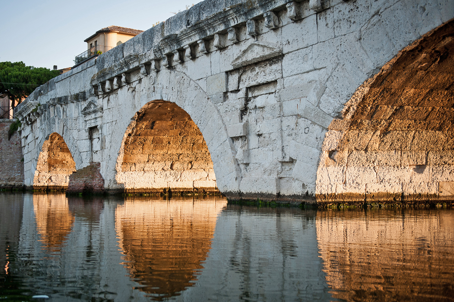 Curiosità riminesi..Leggende di un ponte millenario Hotel San